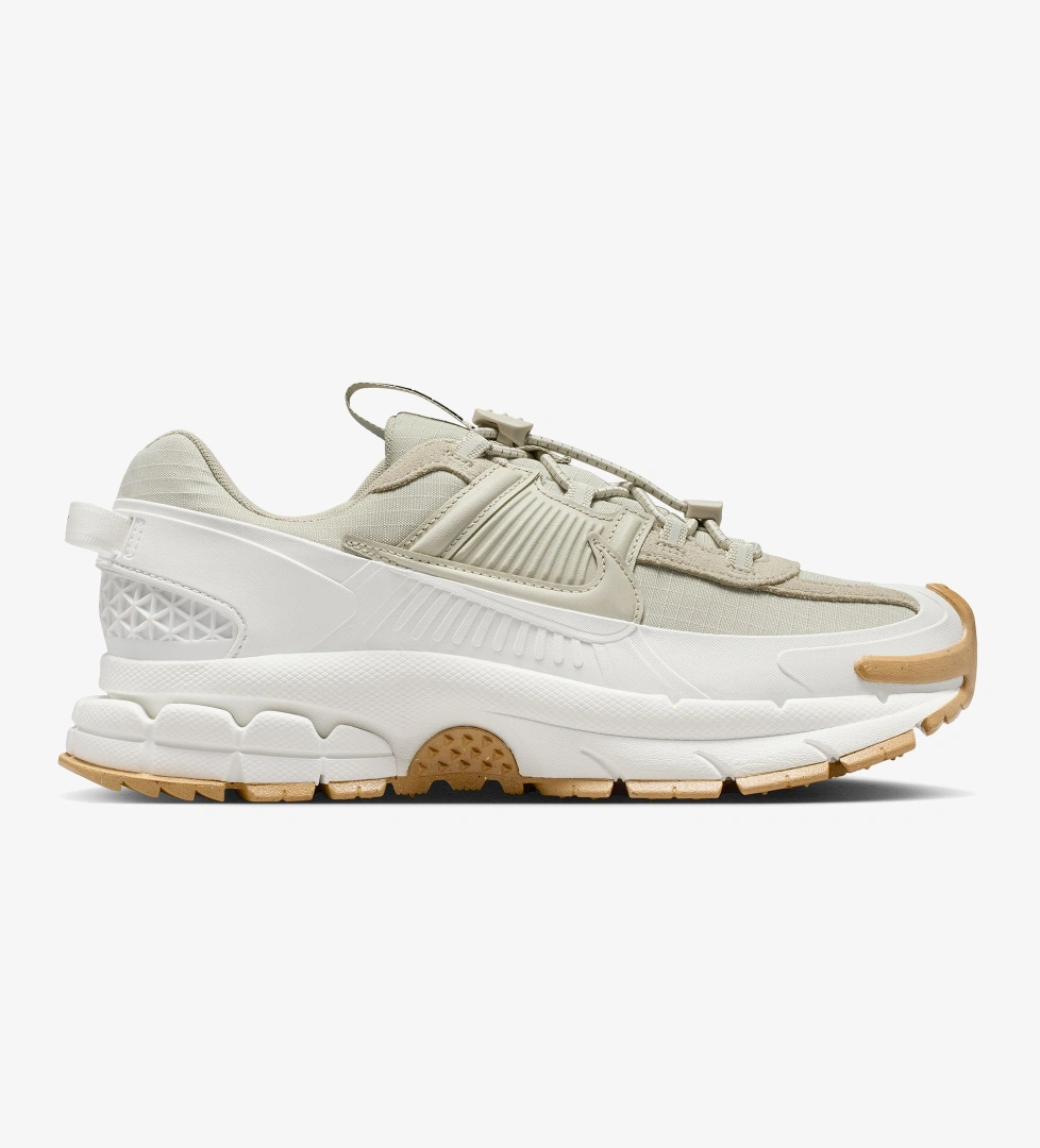Nike Nike Zoom Vomero Roam Kadın Bej Spor Ayakkabı - 9.999₺ - Superstep