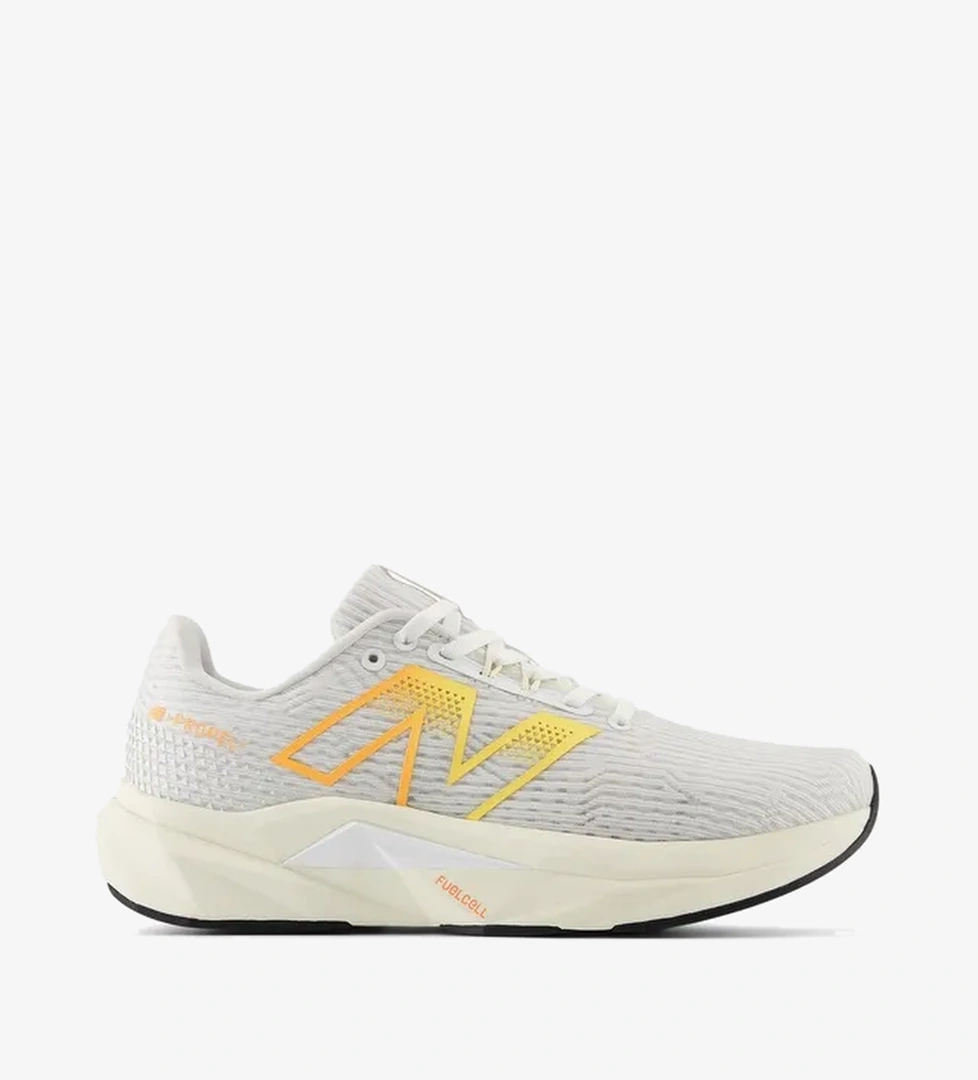 New Balance New Balance FuelCell Propel v5 Kadın Beyaz Koşu Ayakkabısı Superstep'te! Beyaz - 1. görsel