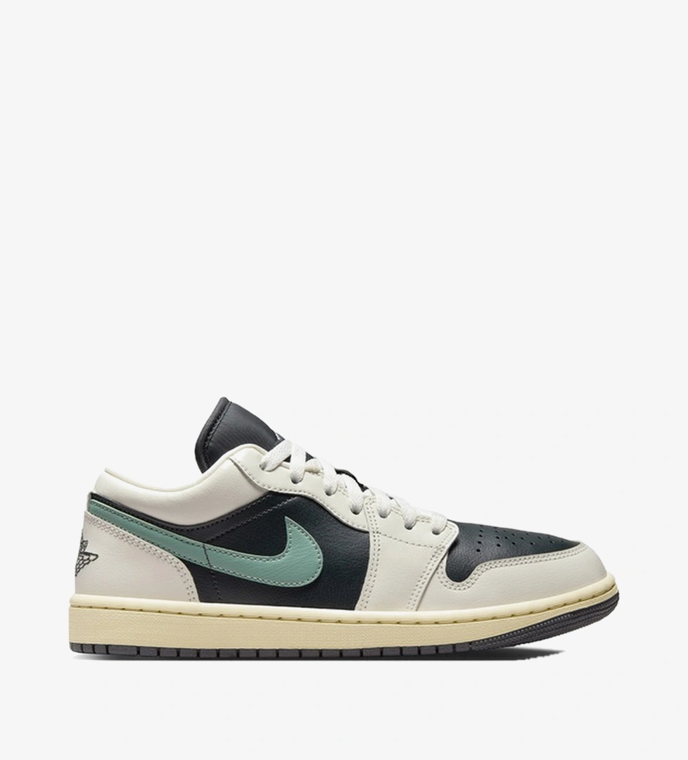 Jordan Air Jordan 1 Low Kadın Krem Sneaker
