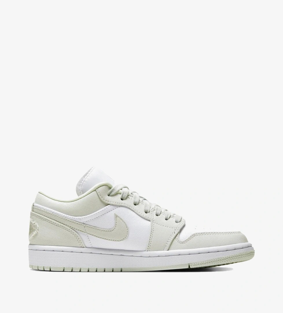 Jordan Air Jordan 1 Low Kadın Beyaz Spor Ayakkabı