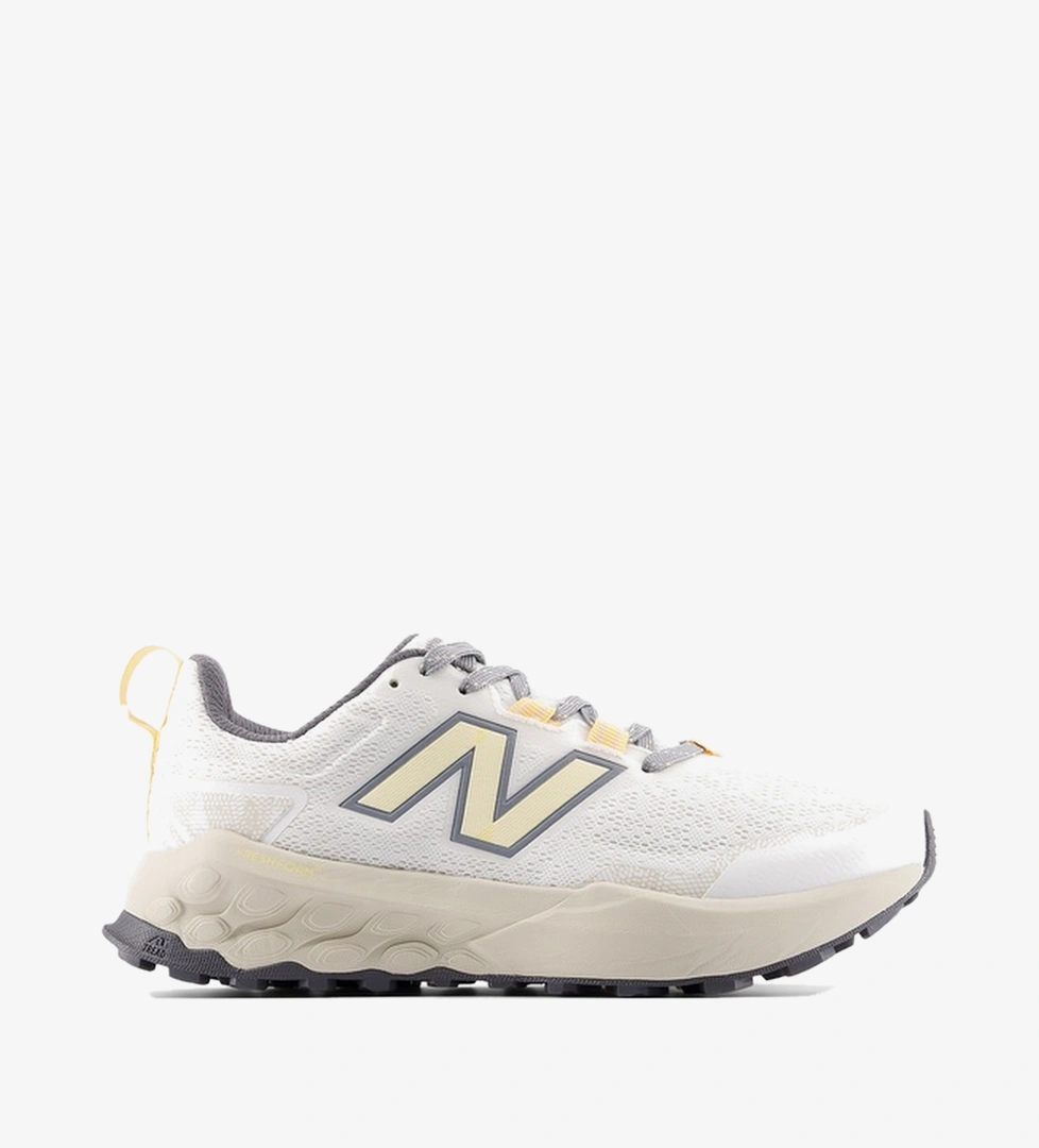 New Balance GAROe Kadın Beyaz Koşu Ayakkabısı