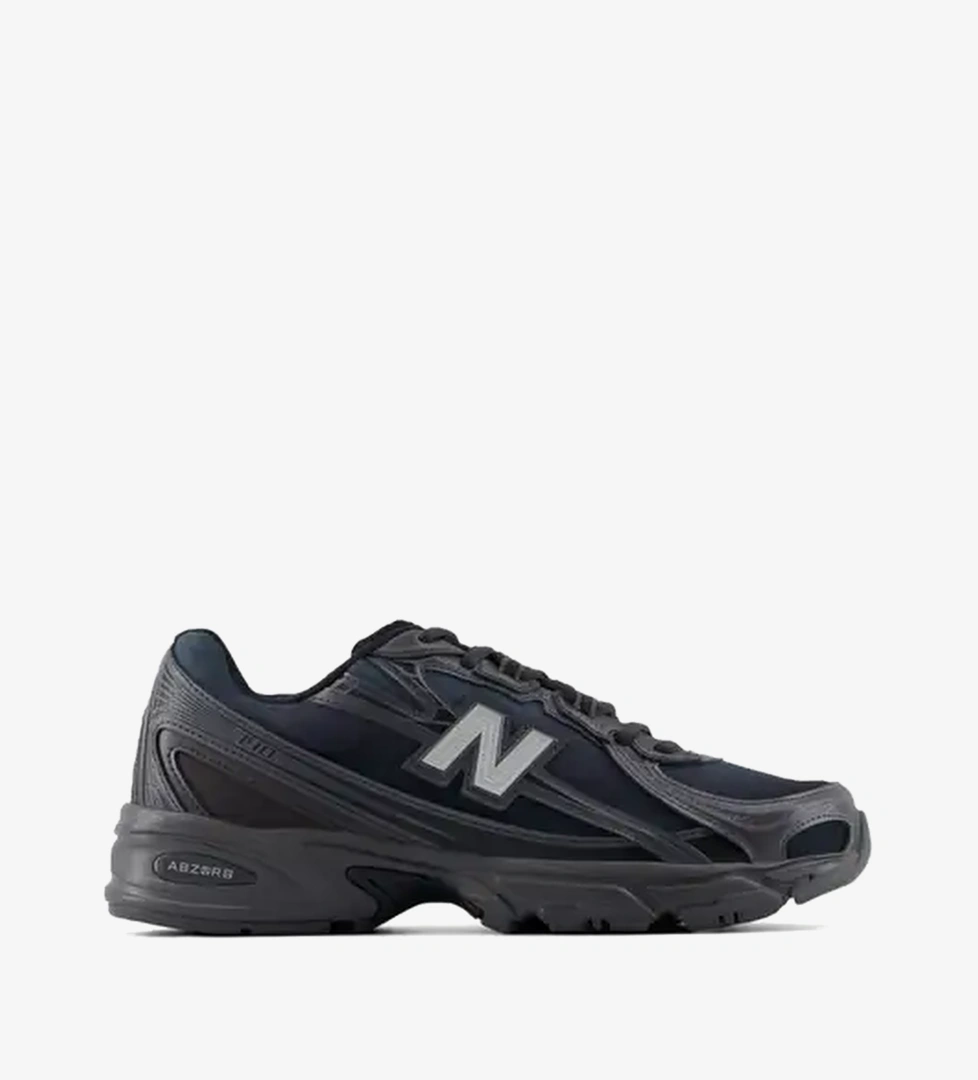 740 'Grey Cement Black'