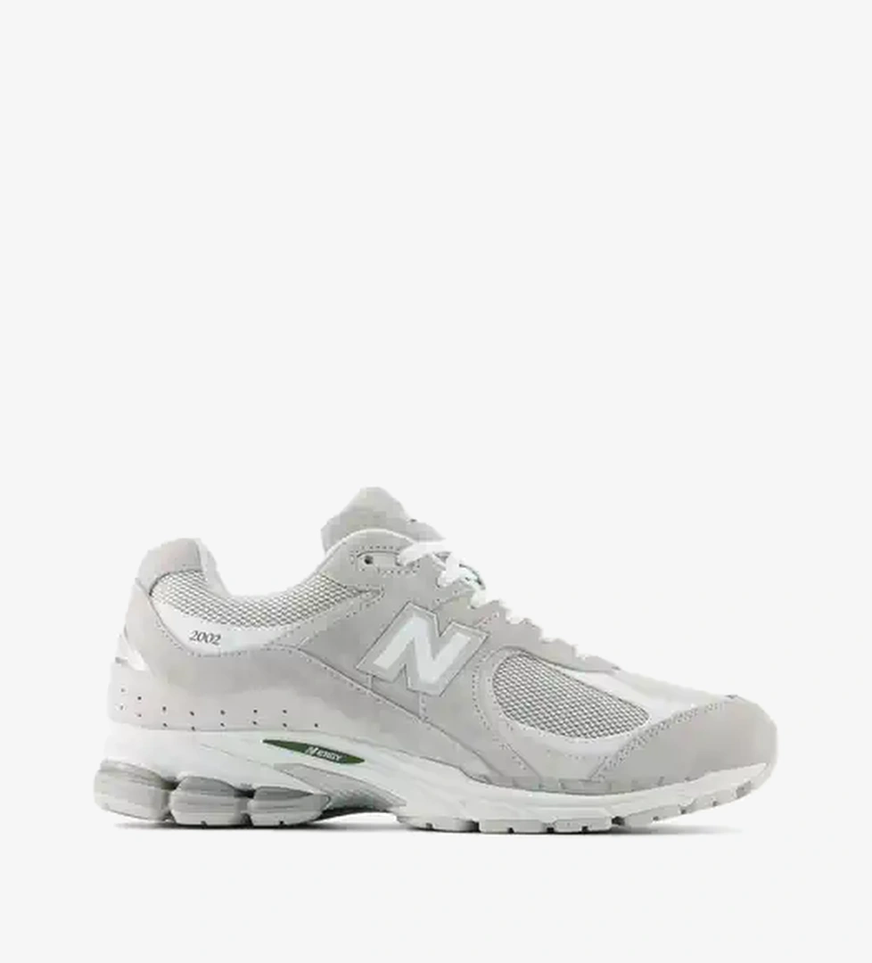 New Balance 2002R 'Rain Cloud' model görseli