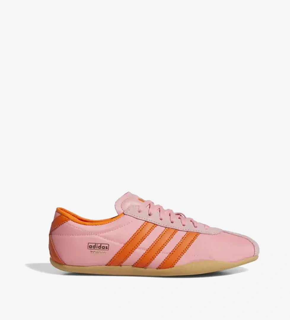 Adidas Tokyo 'Semi Pink Spark' (W) model görseli