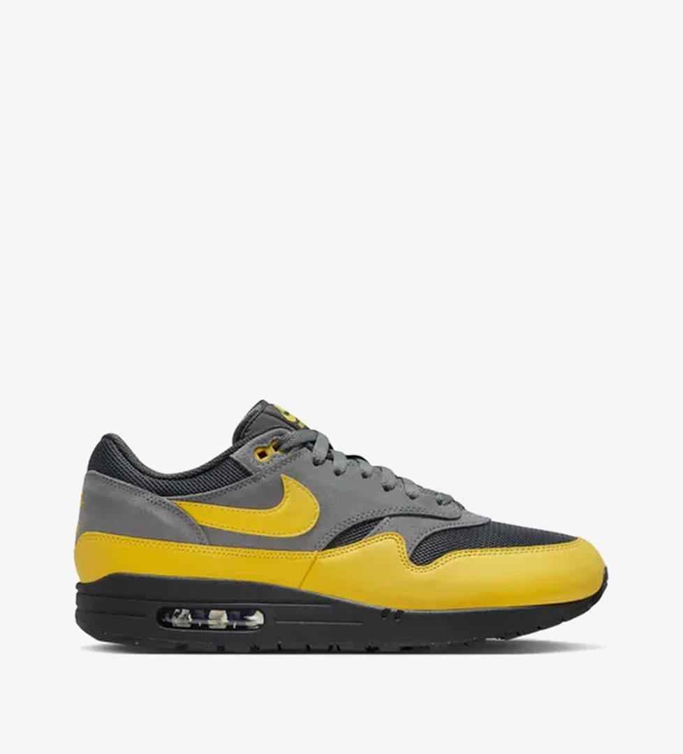 Nike Air Max 1 Essential 'Batman' model görseli