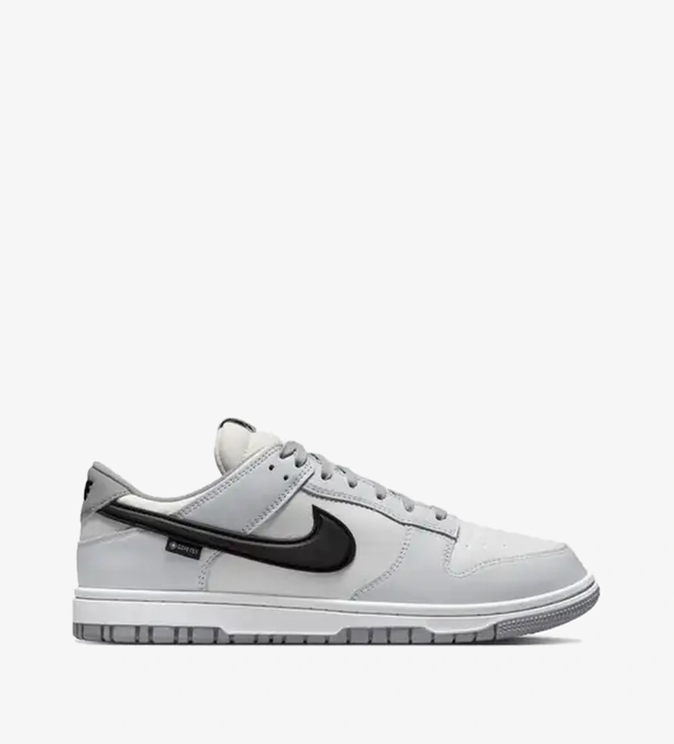 Nike Dunk Low GORE-TEX 'Summit White' model görseli