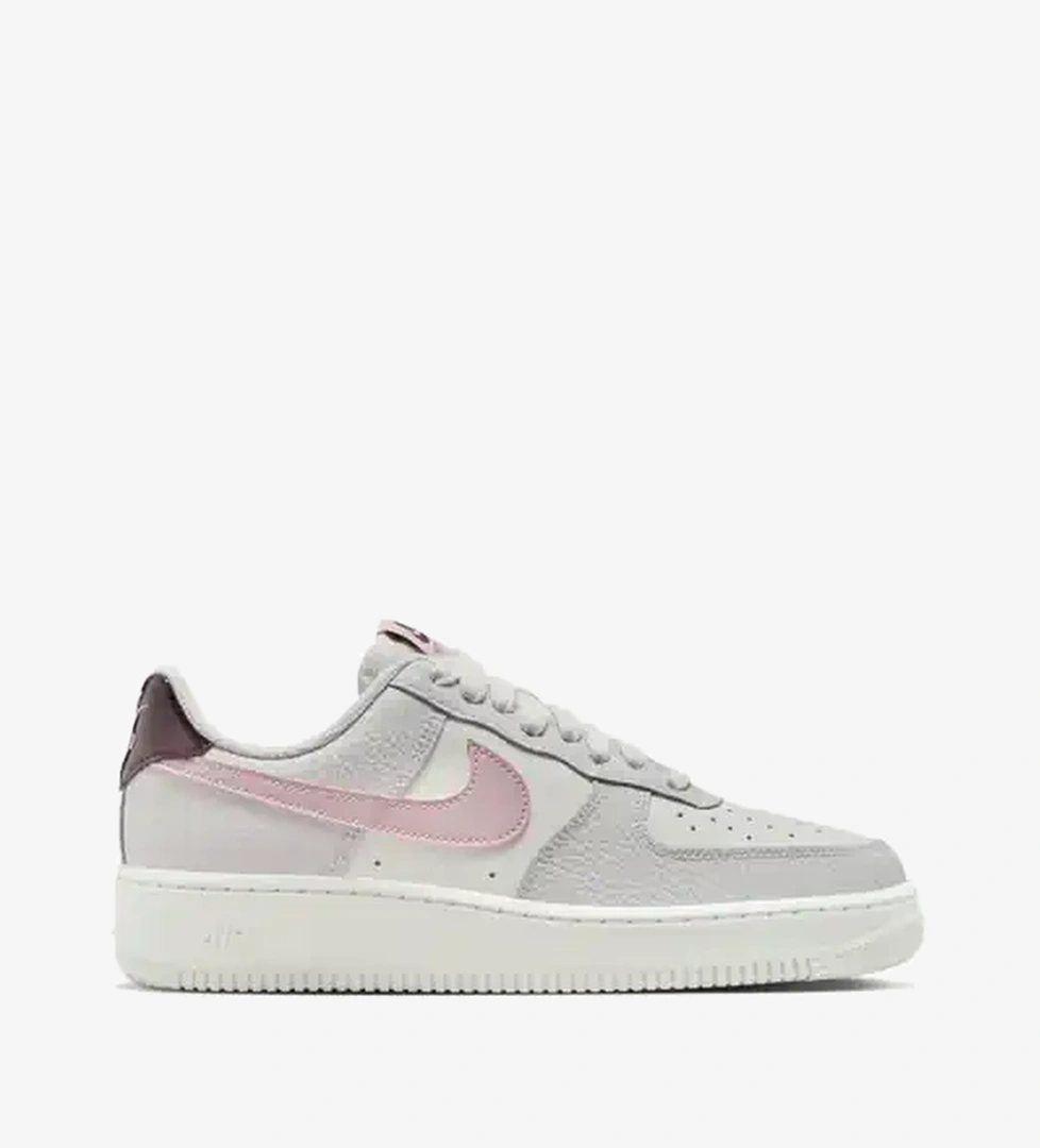Air Force 1 '07 'Plum Chalk' - Görsel 1