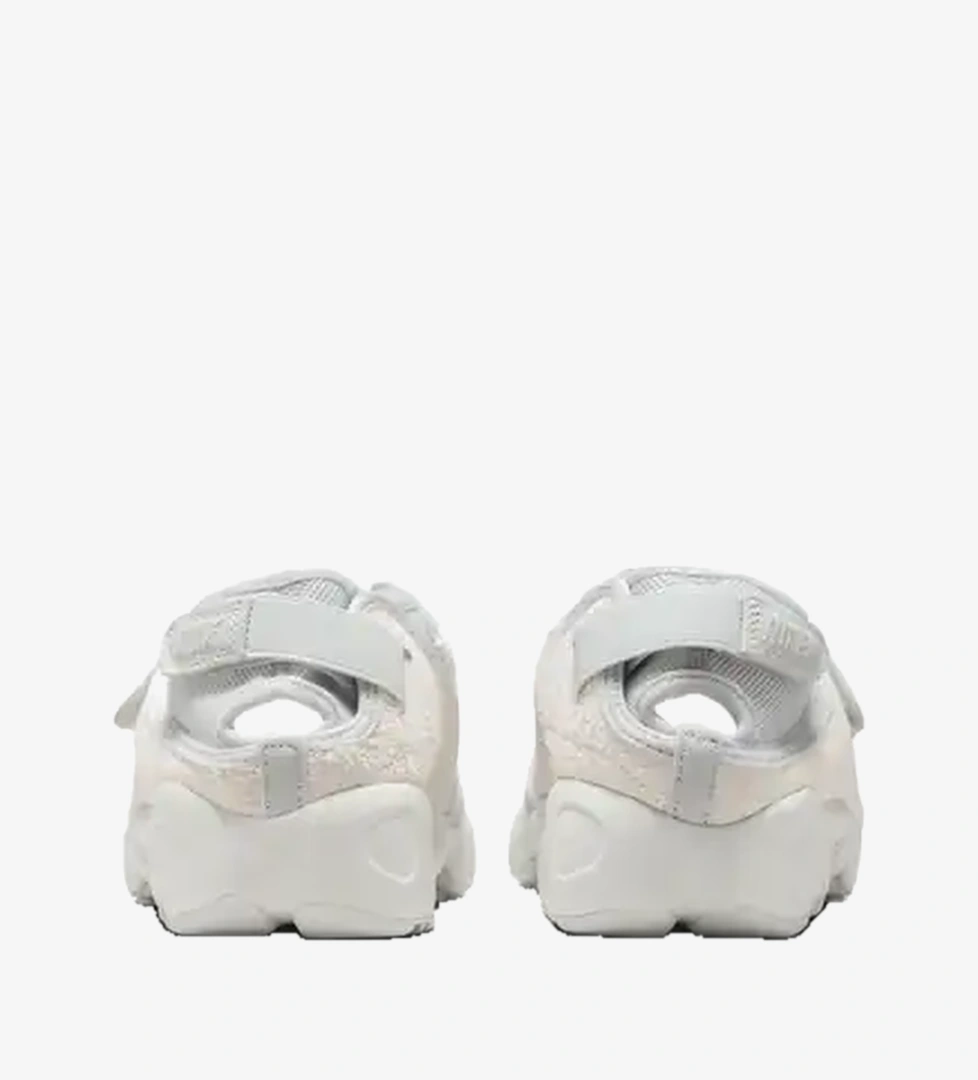 Beyaz Nike Air Rift