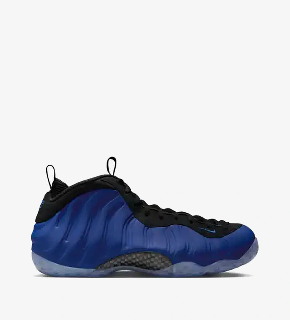 Nike Air Foamposite One 'Deep Royal' model görseli