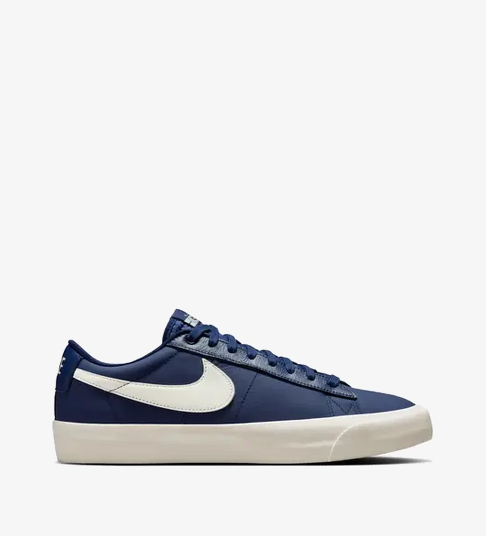 Nike Nike SB Blazer Low Pro GT 'Blue Void' model görseli