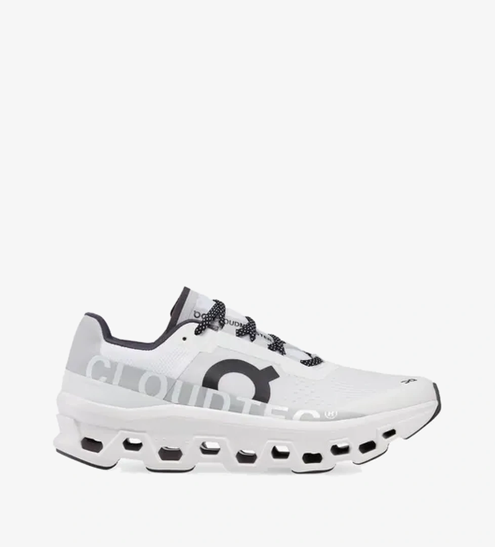 On Cloudmonster 'White Black' model görseli