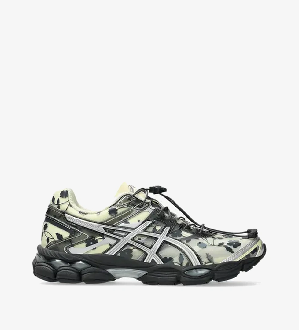 Asics Cecilie Bahnsen x Gel-Cumulus 16 Floral Pack SSCB 'Ivory & Black' model görseli