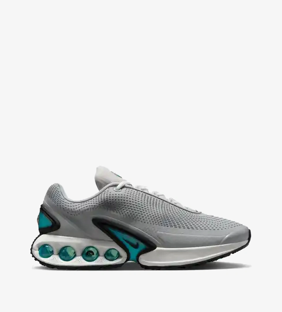 Nike Air Max DN 'Light Smoke Grey' model görseli