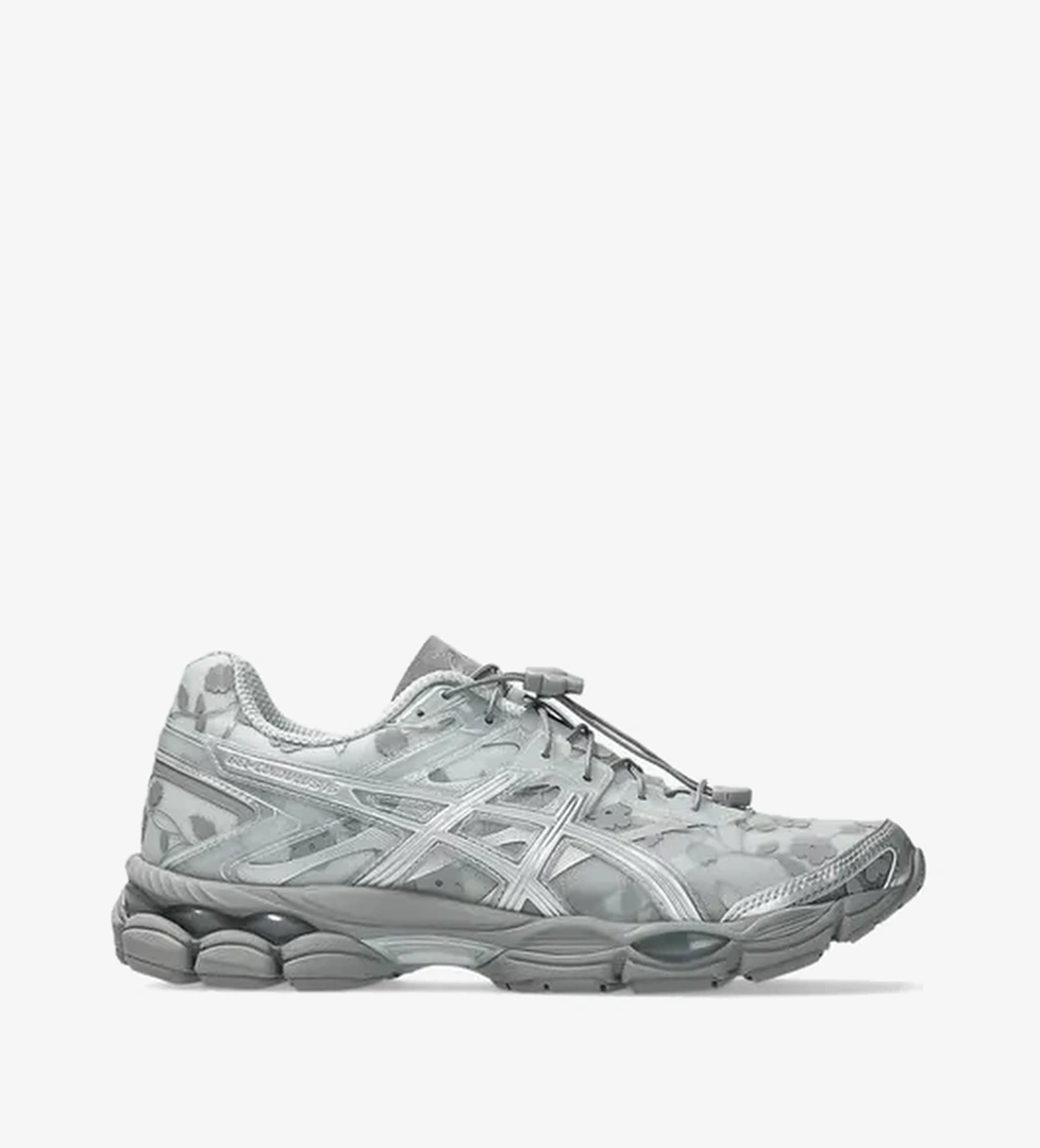 Asics Cecilie Bahnsen x Gel-Cumulus 16 Floral Pack SSCB 'Glacier Grey' model görseli