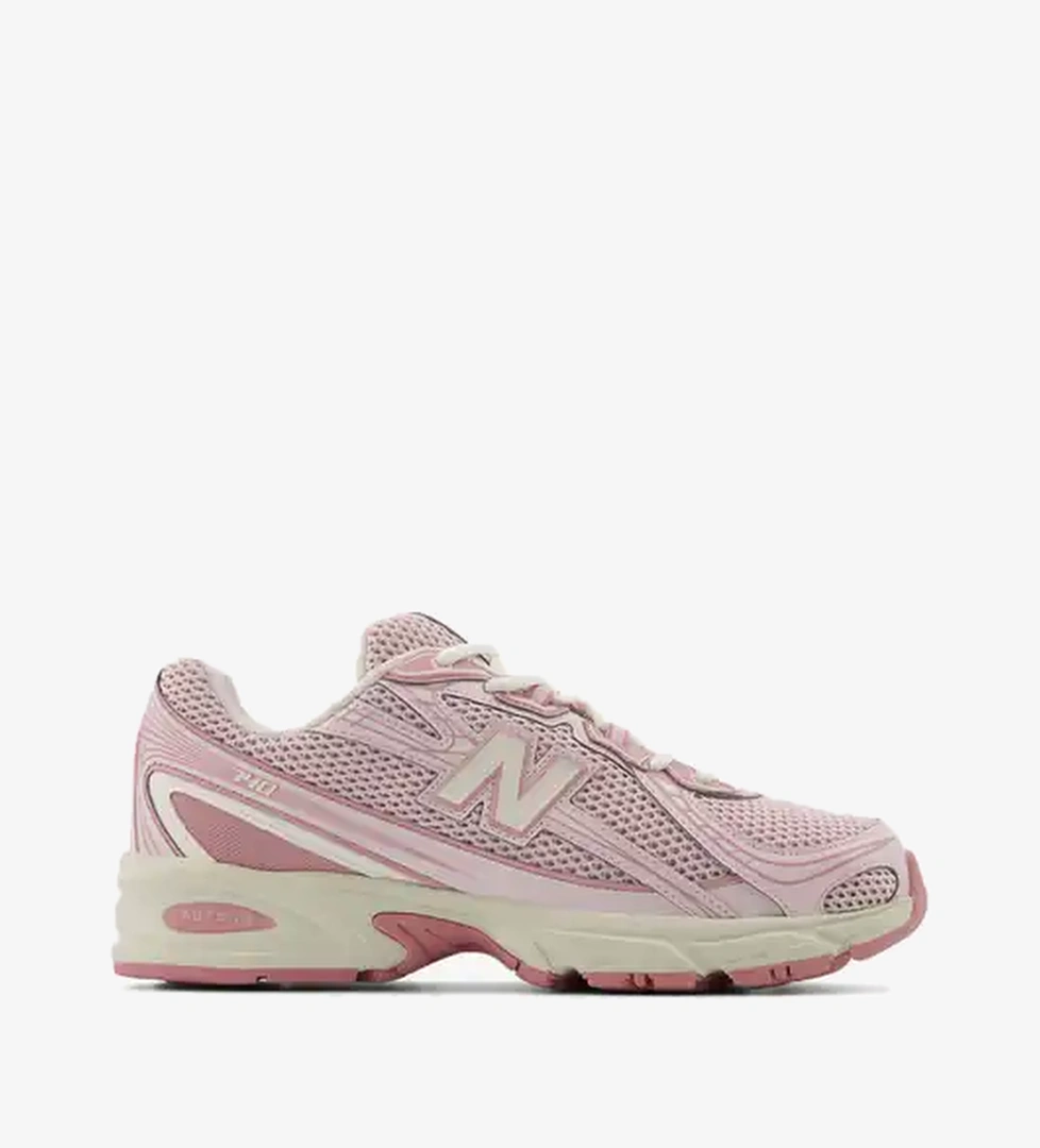 740v2 'Pink Granite'