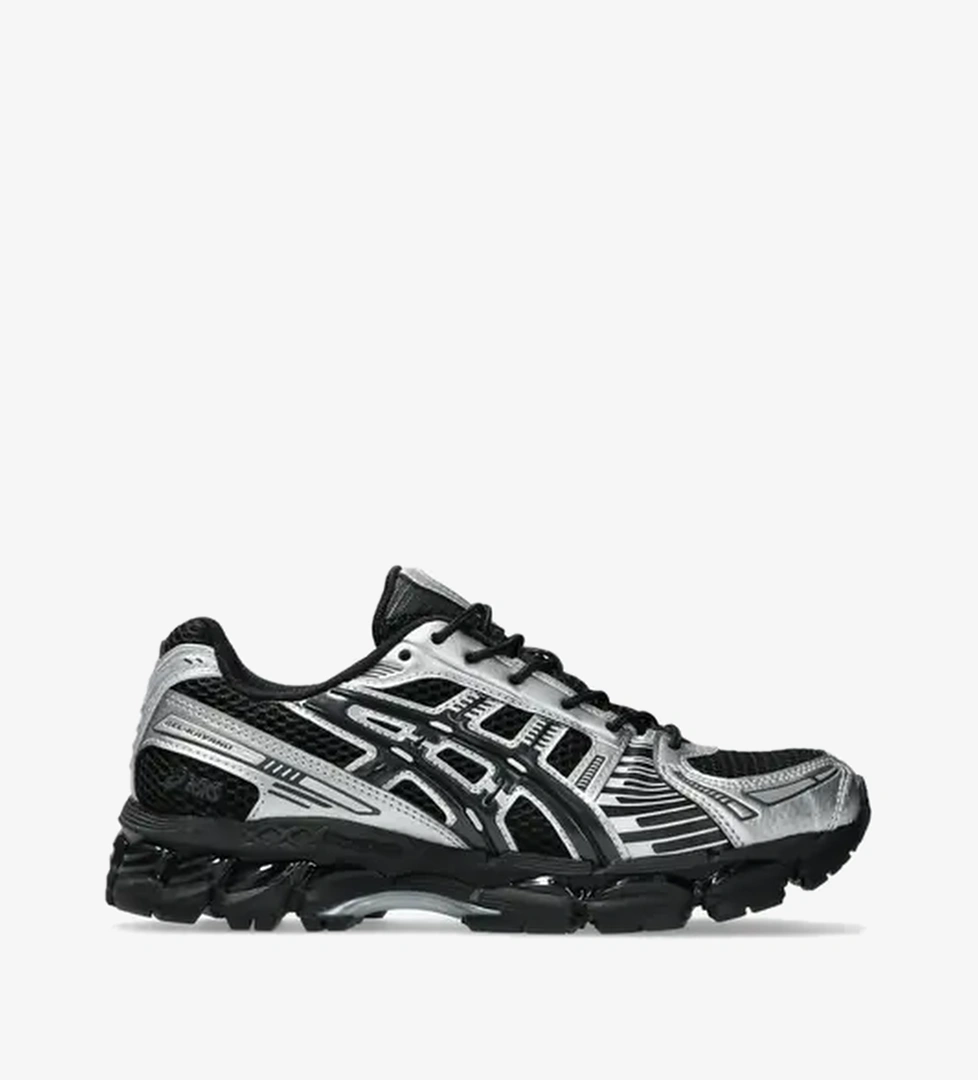 Asics Gel-Kayano 12.1 'Black Pure Silver' model görseli
