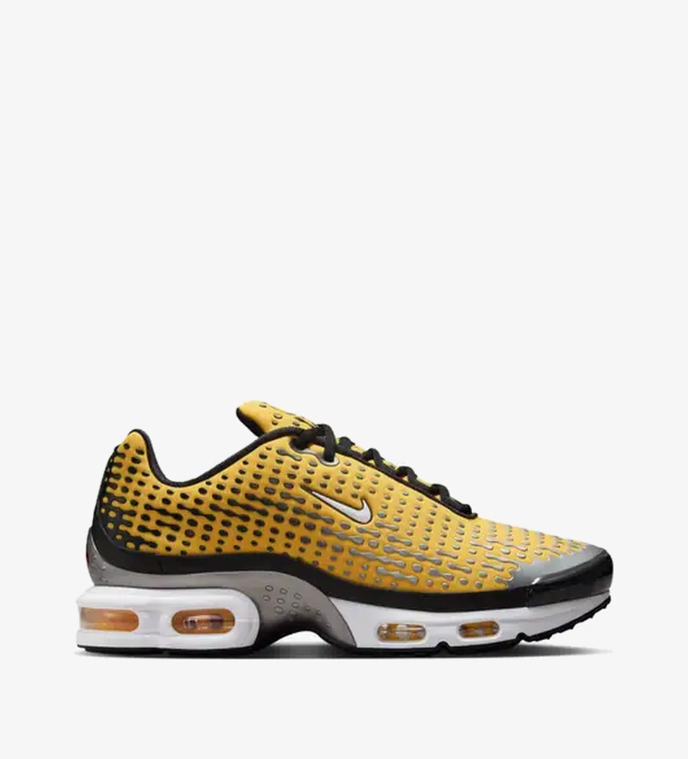 Nike Air Max Plus VII 'Varsity Maize' model görseli