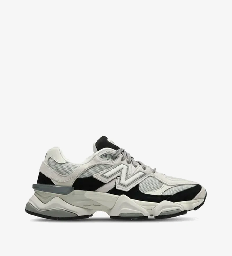 9060 'Jet Black' - Görsel 1