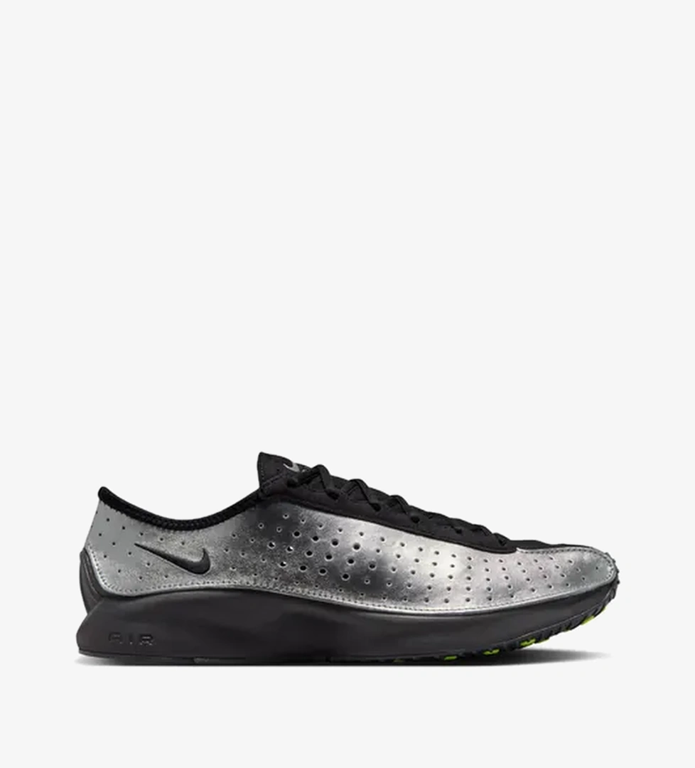 Nike Air Superfly 'Metallic Silver' model görseli