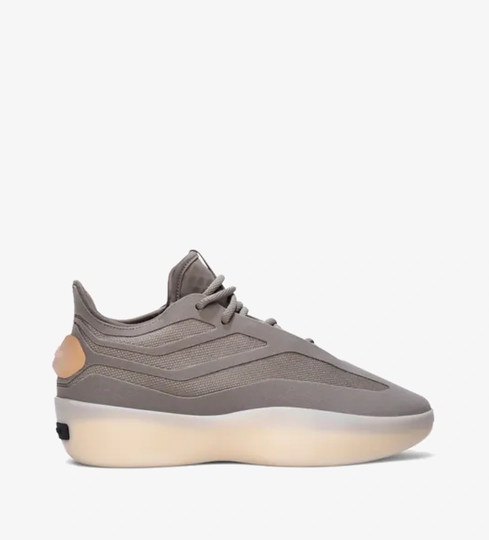 Adidas adidas x Fear of God Athletics II Basketball 'Putty Beige' model görseli
