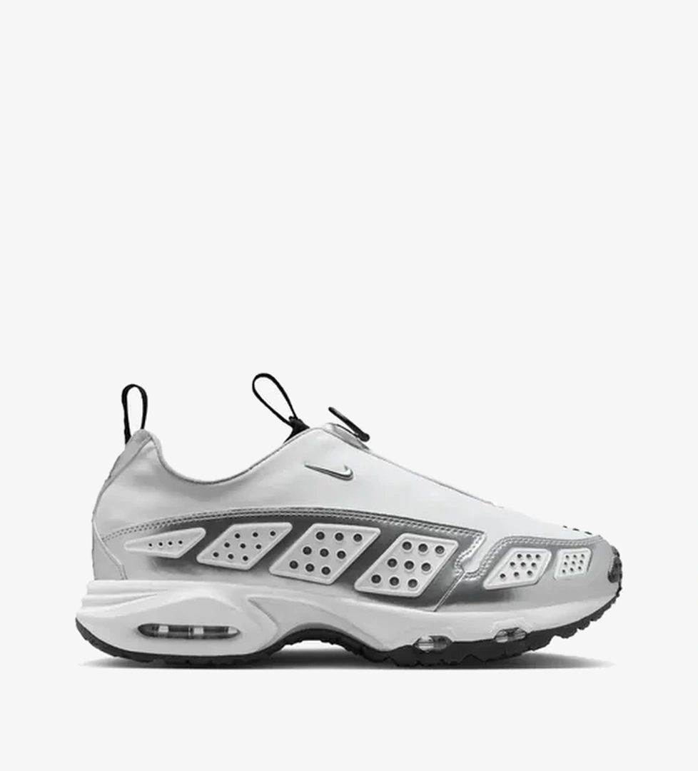 Nike Air Max SNDR 'Metalic Silver' model görseli