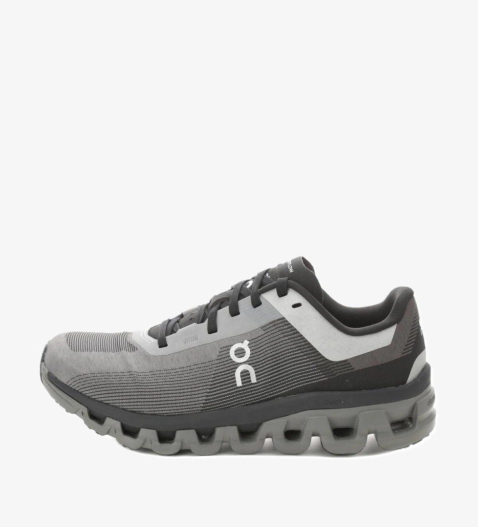 On On Cloudflow 4 Kadın Spor Ayakkabı Siyah model görseli