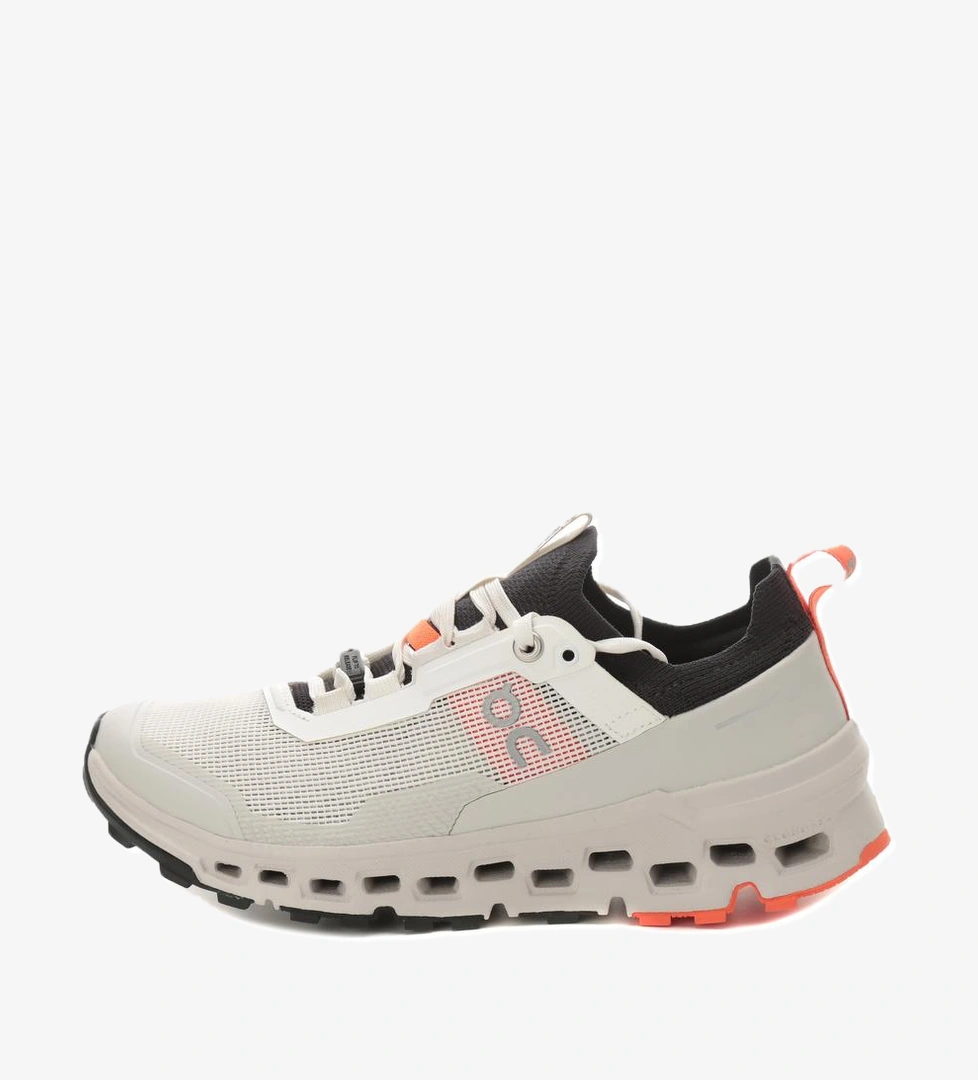 On Cloudultra 2 Kadın Spor Ayakkabı Beyaz - Görsel 1