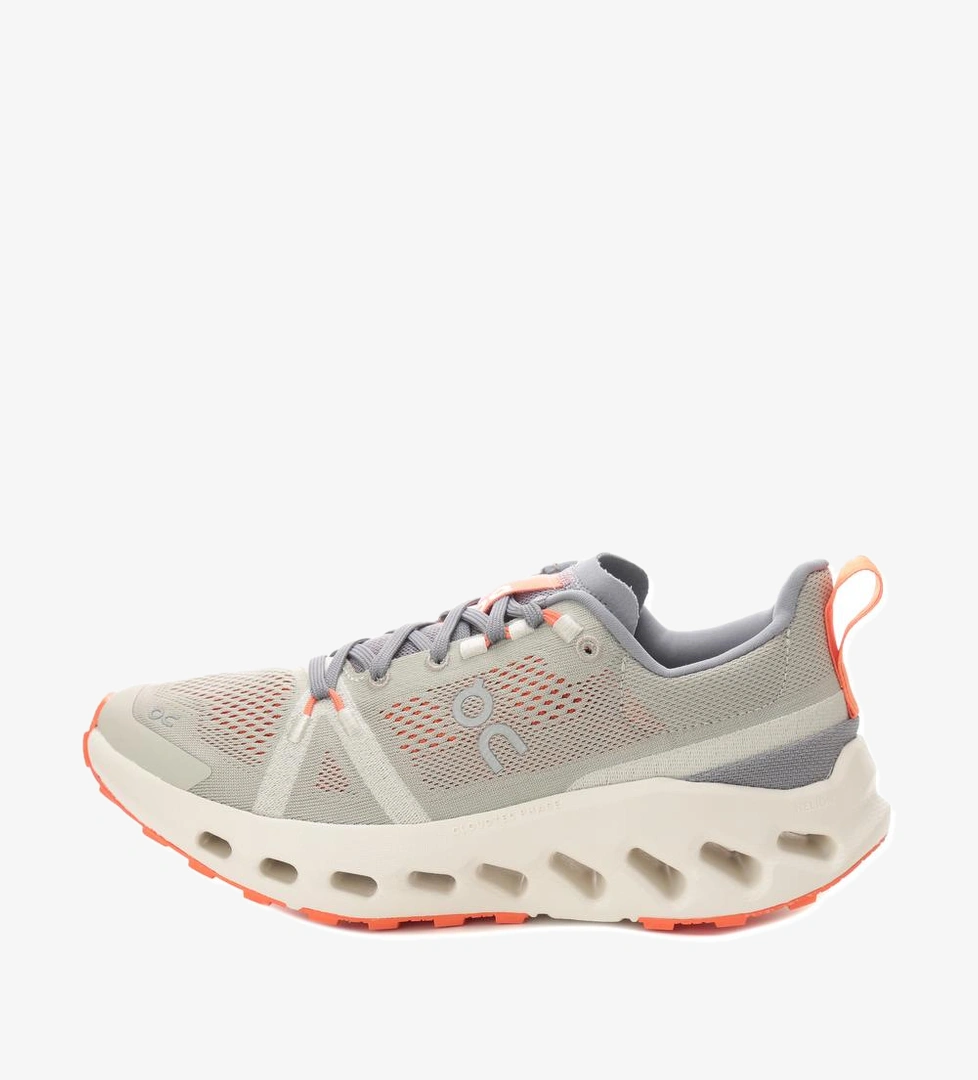 On Cloudsurfer Trail Kadın Spor Ayakkabı Beyaz - Görsel 1