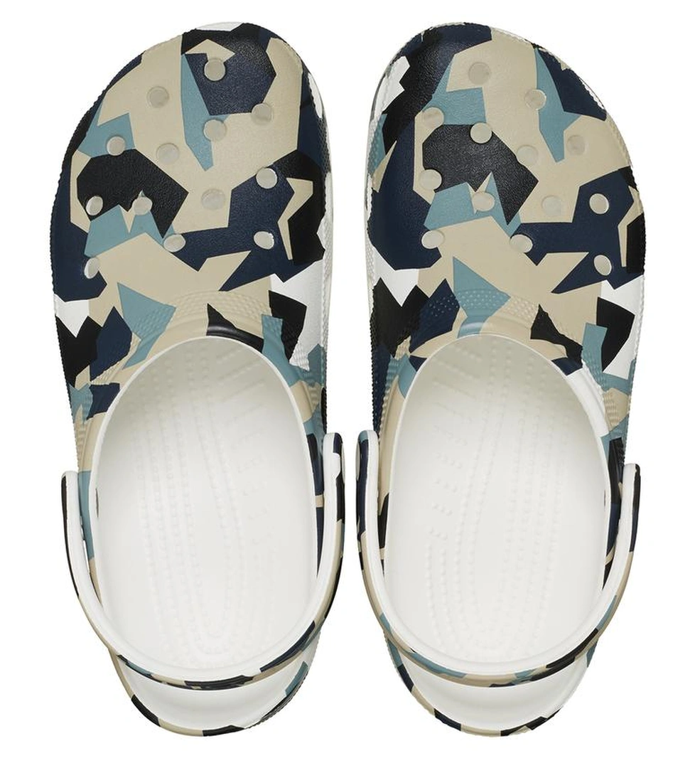 Crocs Geo Camo Clog Terlik Gri - Görsel 1