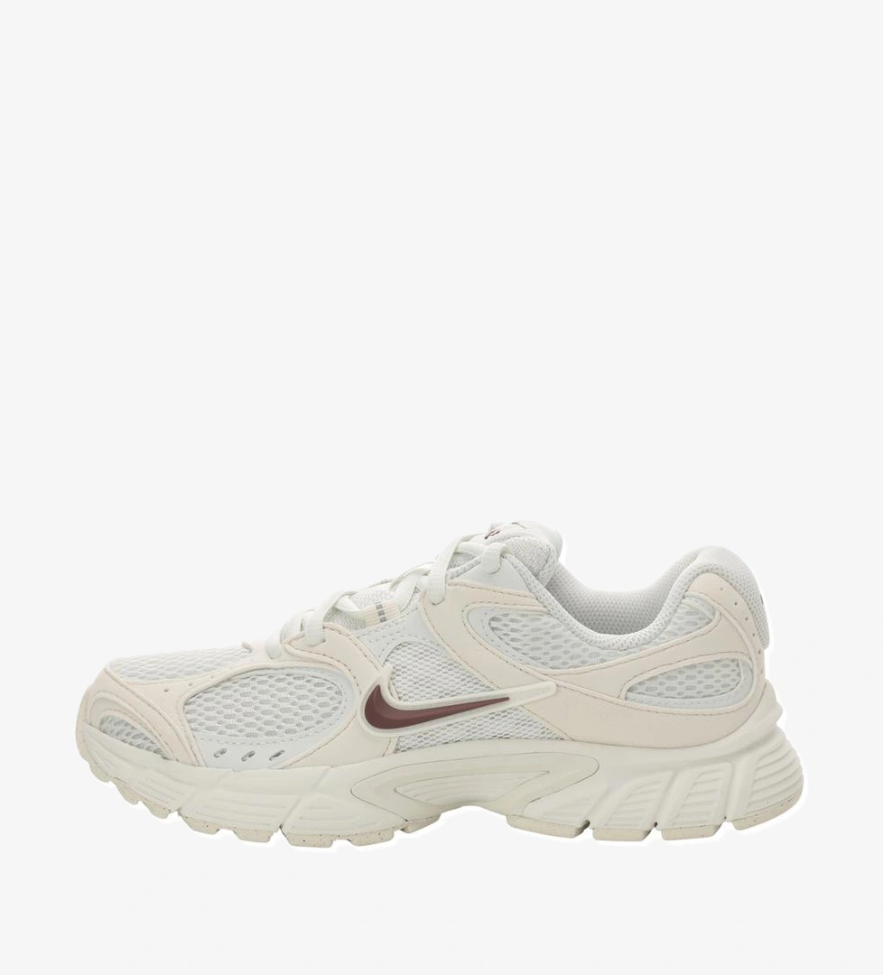 Nike Nike W V5 Sp26 Rnr S Kadın Spor Ayakkabı Beyaz model görseli