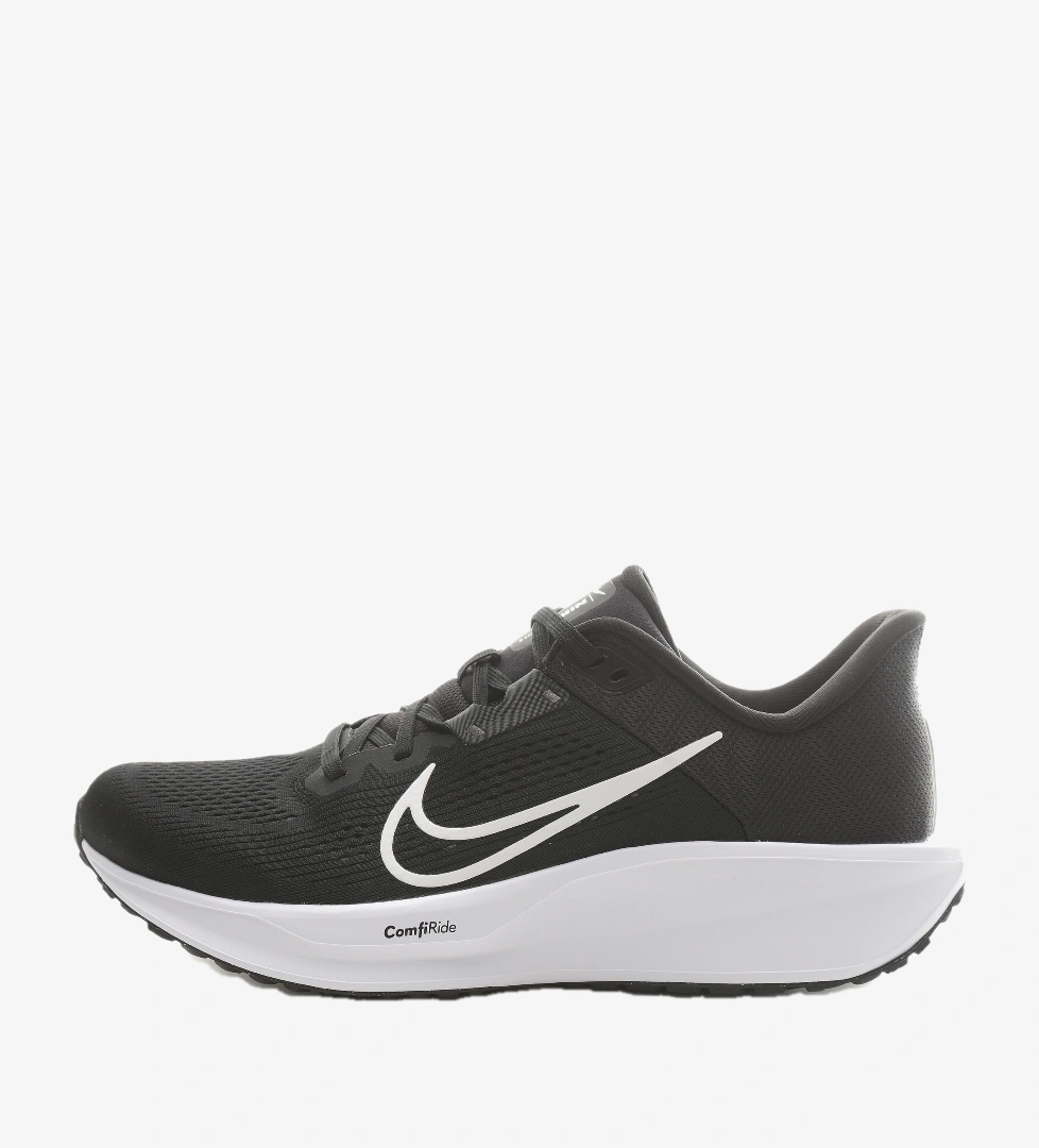 Siyah Nike Quest
