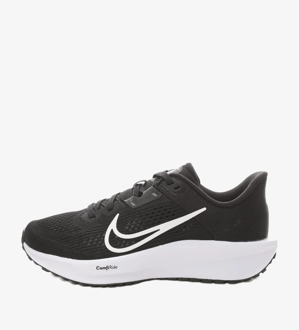 Siyah Beyaz Nike Quest