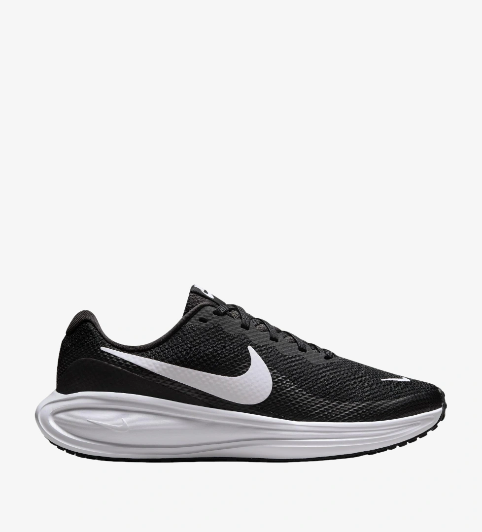 Siyah Nike Revolution